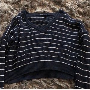 BRANDY MELVILLE SWEATER